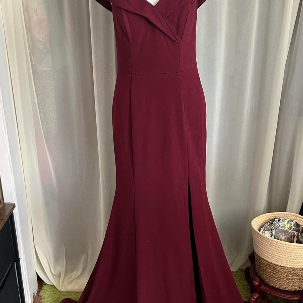 Azazie burgundy formal dress size 8
